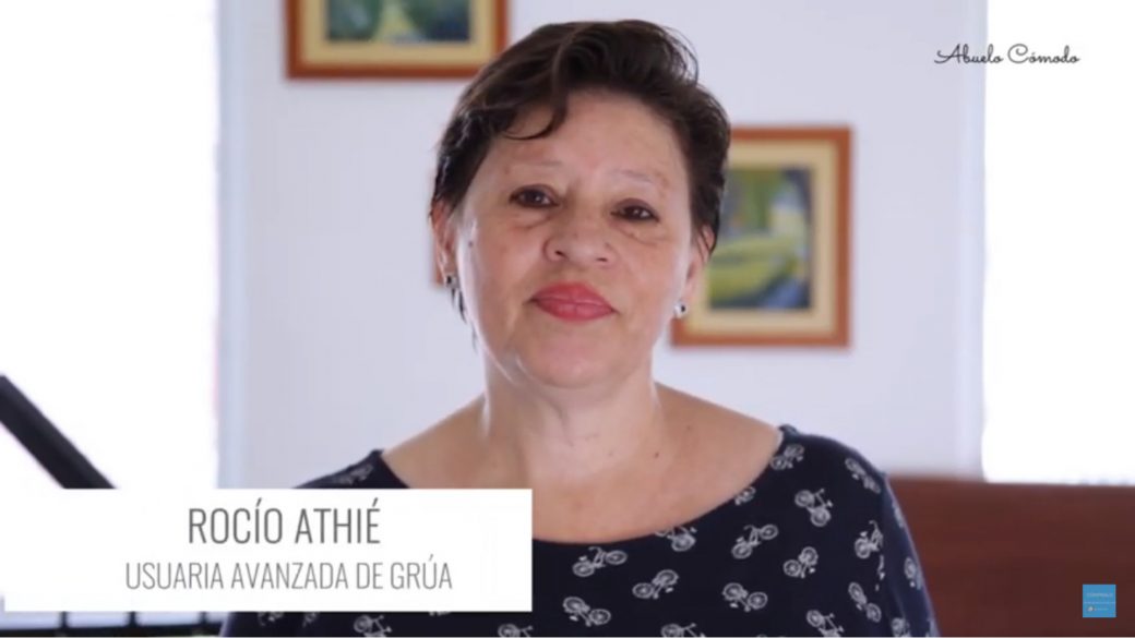 Rocío Athié y su papá, usuaria grúa para pacientes México, cuidado adulto mayor