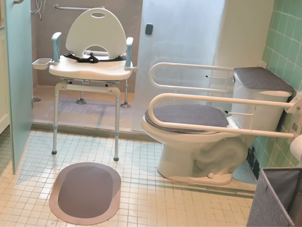 adaptaciones baño adulto mayor